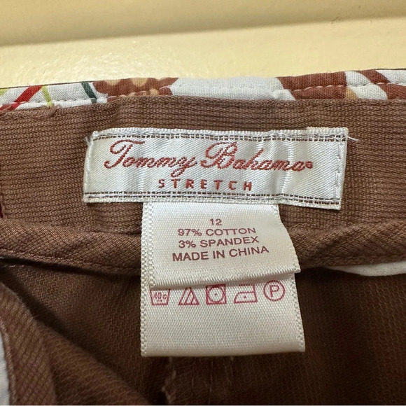Tommy Bahamas Women’s 12 Brown Capri Chino Button Ankle Detail - Picture 4 of 5